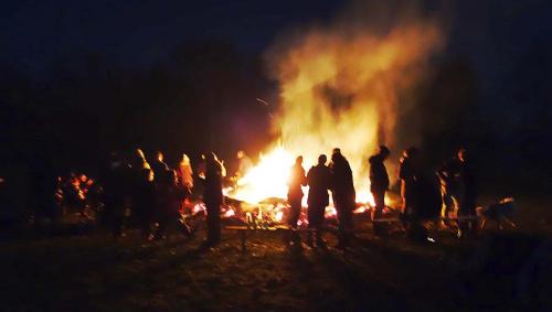 13 Osterfeuer2015
